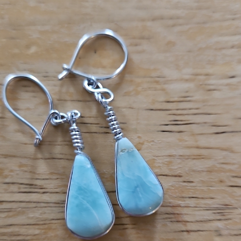Source Unknown Silver and Aqua Teardrop Earrings - Picture 2 of 3